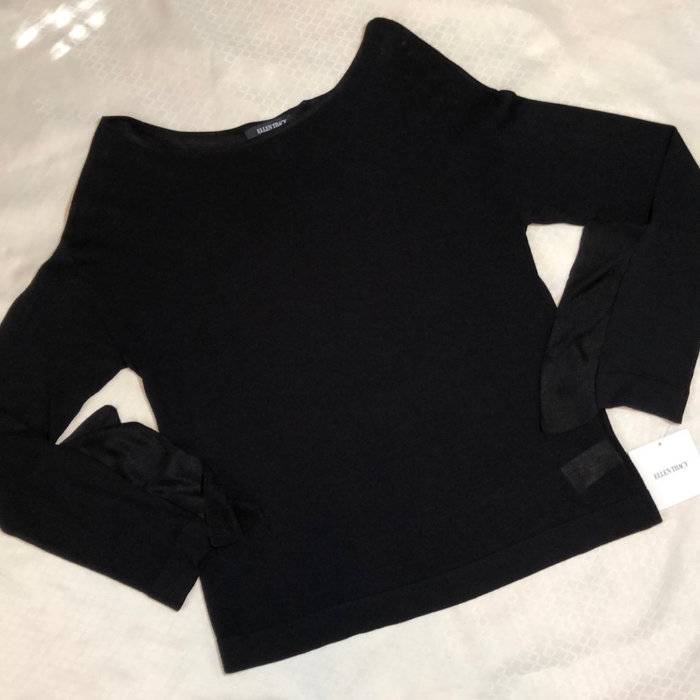 ELLEN TRACY SWEATER NWT